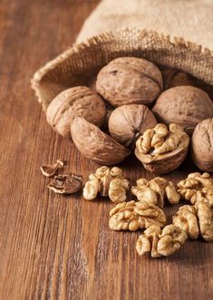 تصویر 1 از فروش گردو کاغذی تویسرکان با کیفیت عالی